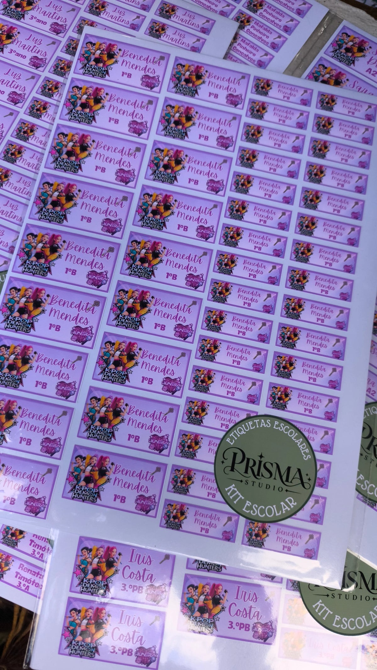 Etiquetas escolares personalizadas | Huntrix